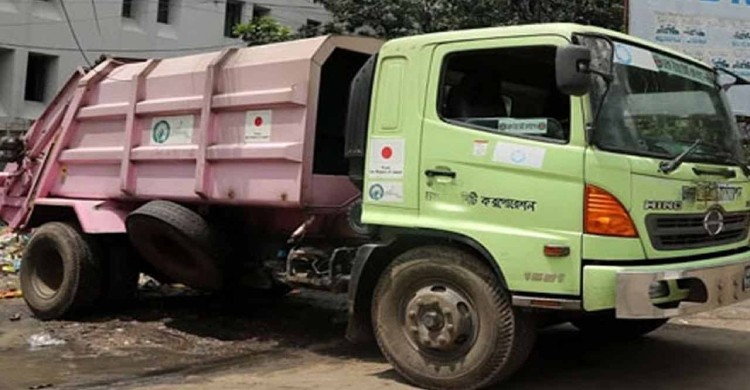 ঢাকায় সিটি করপোরেশনের গাড়ির ধাক্কায় ২ বিশ্ববিদ্যালয় শিক্ষার্থী নিহত