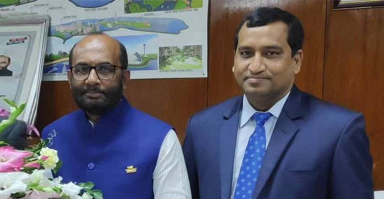 সাবেক মন্ত্রী শ ম রেজাউল করিমের ভাই শামীম শেখ গ্রেপ্তার