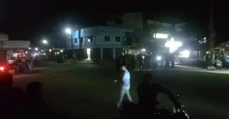 এক প্রেমিকা নিয়ে দুই পক্ষের সংঘর্ষে আহত ৯, সাংবাদিক লাঞ্ছিত