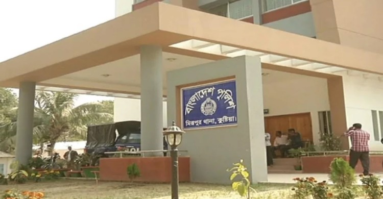 কুষ্টিয়ায় শ্রেণিকক্ষে ছাত্রীকে ধর্ষণের ঘটনায় বিদ্যালয়ের পিয়ন গ্রেপ্তার