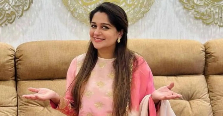 ইসলাম ধর্ম গ্রহণ করার কারণ জানালেন অভিনেত্রী দীপিকা কাকার