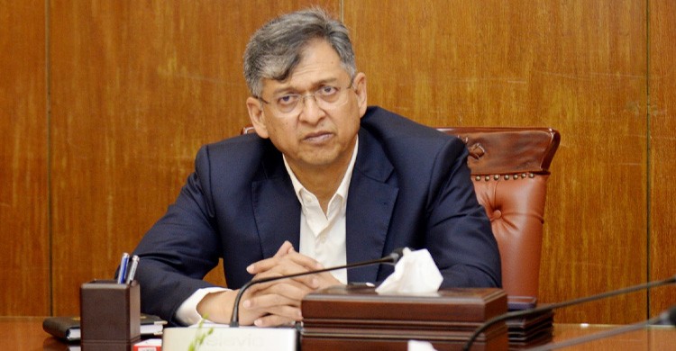 আইনশৃঙ্খলা বাহিনীকে জনগণের আস্থা অর্জনের মাধ্যমে জনপ্রত্যাশা পূরণ করতে হবে: স্বরাষ্ট্রমন্ত্রী