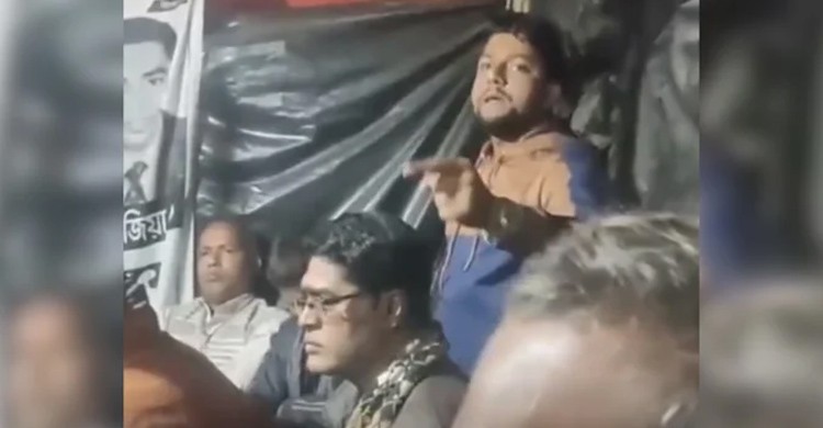 জামায়াত কর্মীদের মেরে ‘শোয়াইয়া’ দেওয়ার হুমকি দিলেন তাঁতী দল নেতা, ভিডিও ভাইরাল