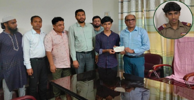 সেই বাবা হারানো ইকনকে লাখ টাকা দিল কৃষি ব্যাংক, সঙ্গে মাসব্যাপী ছুটি