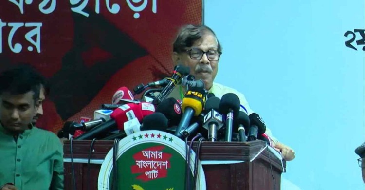 জুলাইয়ের আকাঙ্ক্ষার ধারে কাছেও এখনো পৌঁছাইনি: মান্না