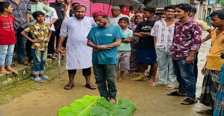 চোরকে আটক করে শাস্তি হিসেবে ১০০ রাকাত নফল নামাজ আদায় করালেন গ্রামবাসী