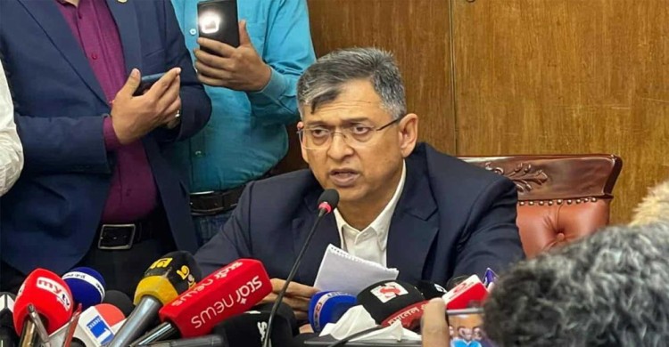 এখন পর্যন্ত কোনো অপরাধীকে গ্রেফতারে ব্যর্থ হয়নি সরকার: স্বরাষ্ট্রমন্ত্রী