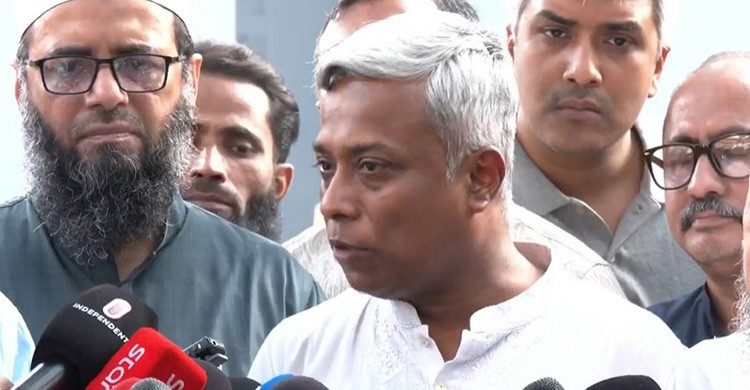 জ্বালানি তেল নিয়ে দুশ্চিন্তার কোনো কারণ নেই, যথেষ্ট মজুদ আছে: প্রতিমন্ত্রী