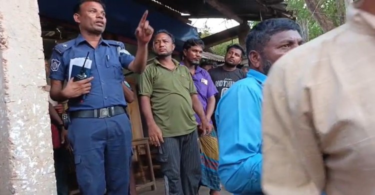 ‘পোশাক লাগিয়েছি ঘুষের টাকা দিয়ে, ঘুষ খাওয়ার জন্যই’ মন্তব্য, সেই এএসআই ক্লোজড