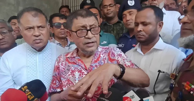 স্বাস্থ্য খাতে ১৬ হাজার কোটি টাকার বেশি দরপত্র, আসছে ৫ রোবটিক সার্জারি মেশিন
