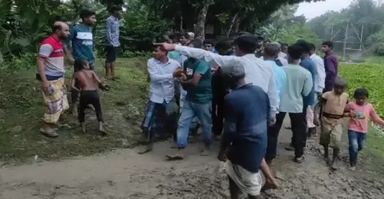 পাবনায় বিলে মাছ ধরতে গিয়ে বজ্রপাতে একসঙ্গে প্রাণ গেল ৬ জনের