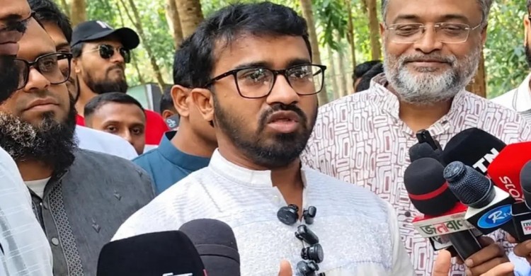 অসংখ্য ডিসেম্বর আসবে-যাবে, শেখ হাসিনা বাংলাদেশে ফিরবেন না: রাশেদ খাঁন
