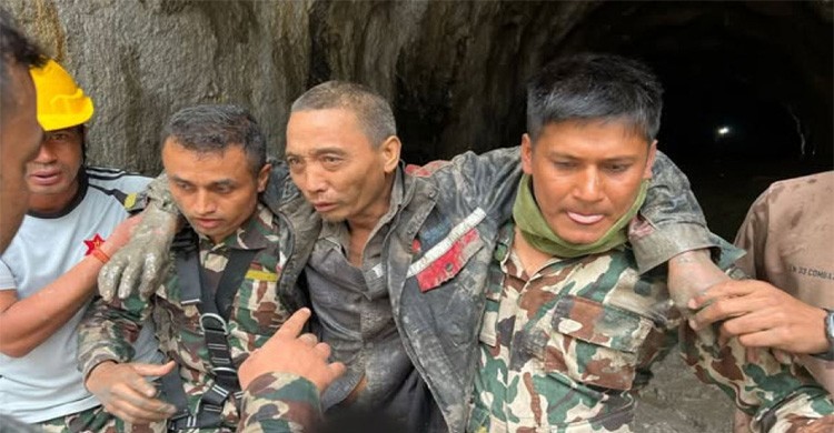 নেপালের সুড়ঙ্গ থেকে ১০ দিন পর চীনা নাগরিককে জীবিত উদ্ধার