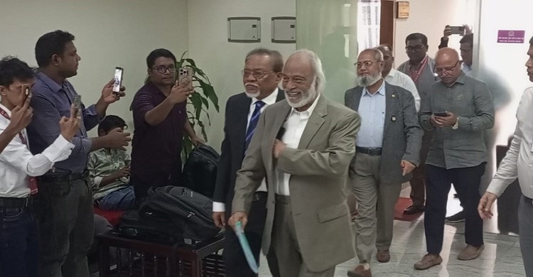সিইসির সঙ্গে বৈঠকে যাচ্ছে বিএনপির উচ্চপর্যায়ের প্রতিনিধি দল
